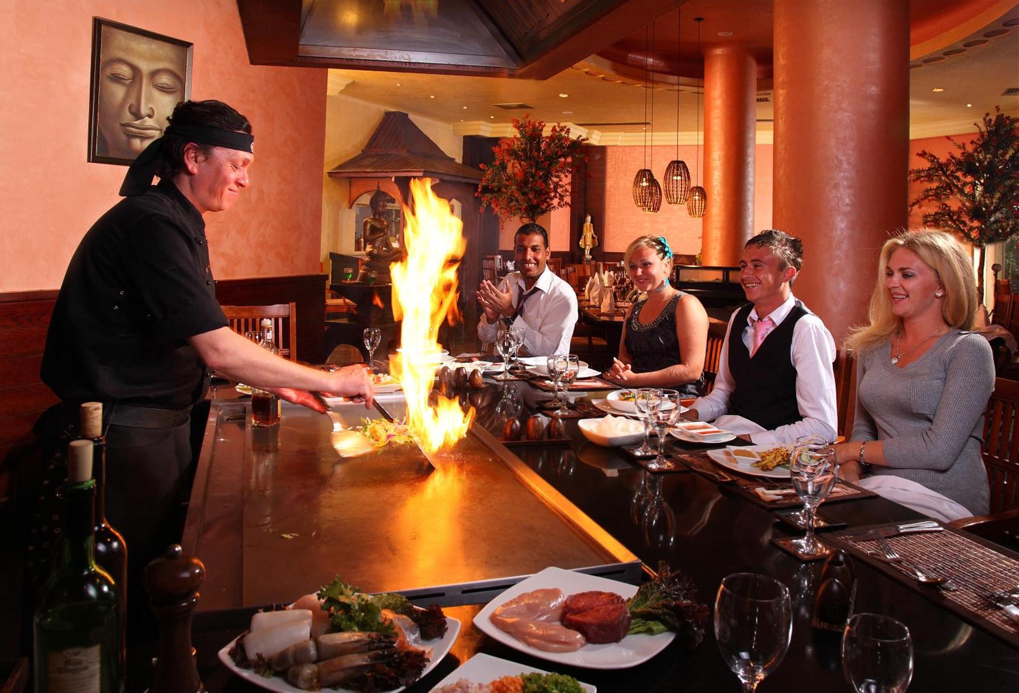 ホテル Xperience Kiroseiz Aquapark Premier-Naama Bay シャルム・エル・シェイク エクステリア 写真 A Japanese restaurant in the United States