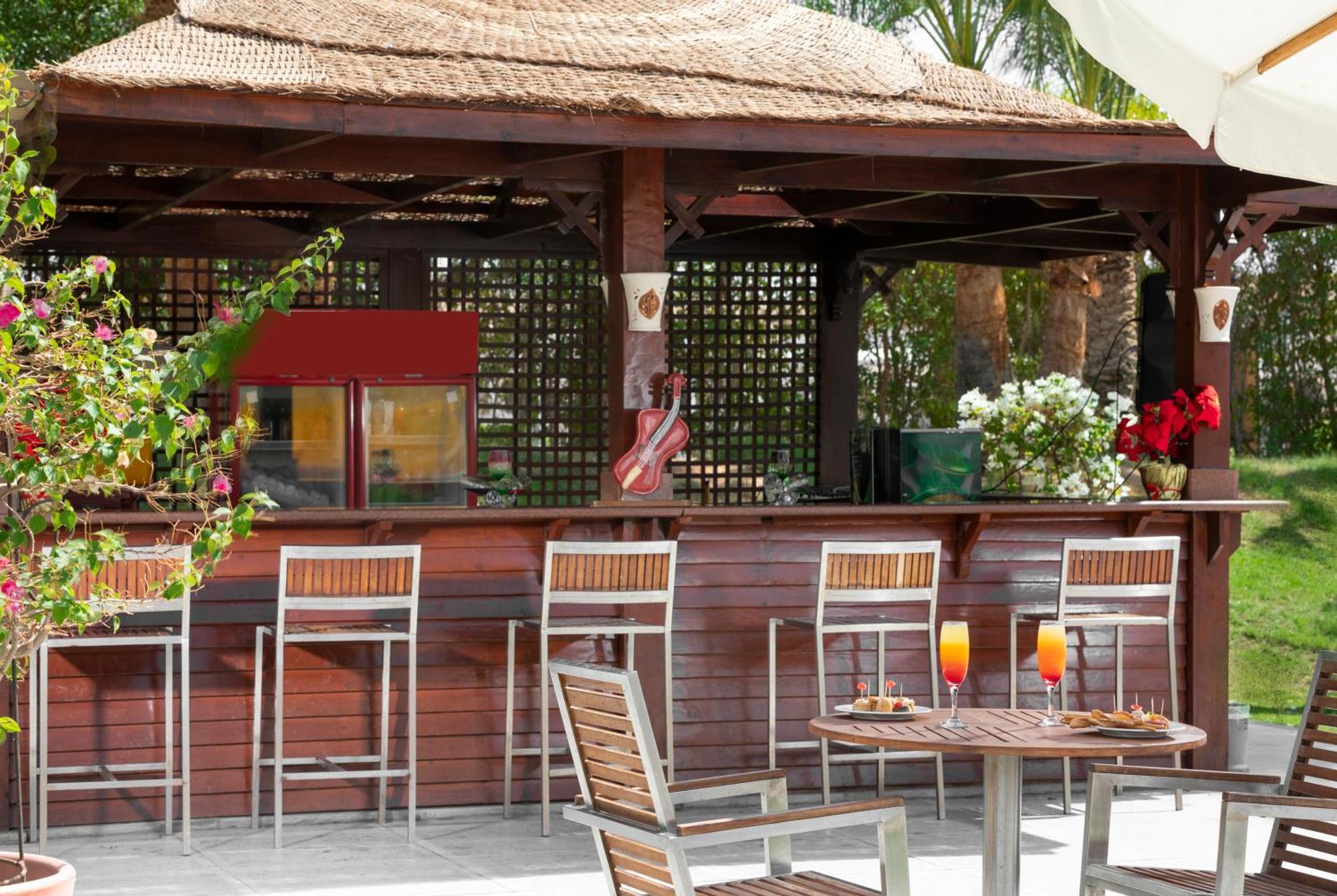ホテル Xperience Kiroseiz Aquapark Premier-Naama Bay シャルム・エル・シェイク エクステリア 写真 The Pool Bar