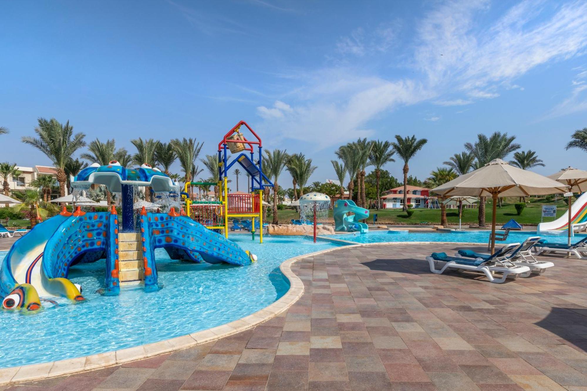 ホテル Xperience Kiroseiz Aquapark Premier-Naama Bay シャルム・エル・シェイク エクステリア 写真 Aqua Park at Hilton Sharm El Sheikh Resort